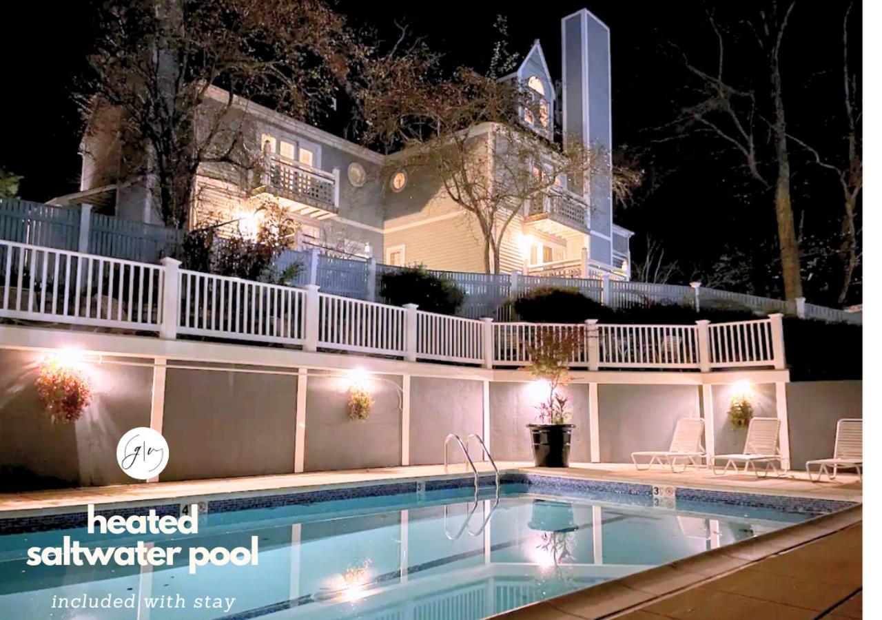 Luxury Villa- 3 Mins To Mohegan- Fully Stocked With Fireplace- Jacuzzi, Saltwater Pools, Sauna Norwich Esterno foto